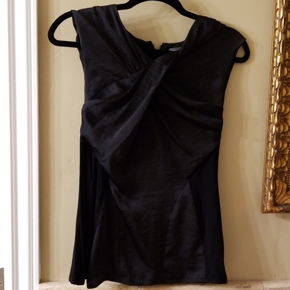 Vince Camuto top